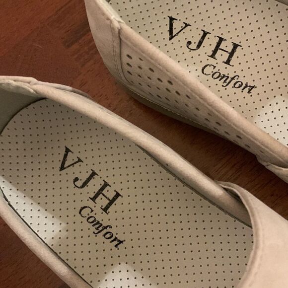 Ladies size 6 page Mary Jane shoes NWT with memory foam insoles - Picture 6 of 8